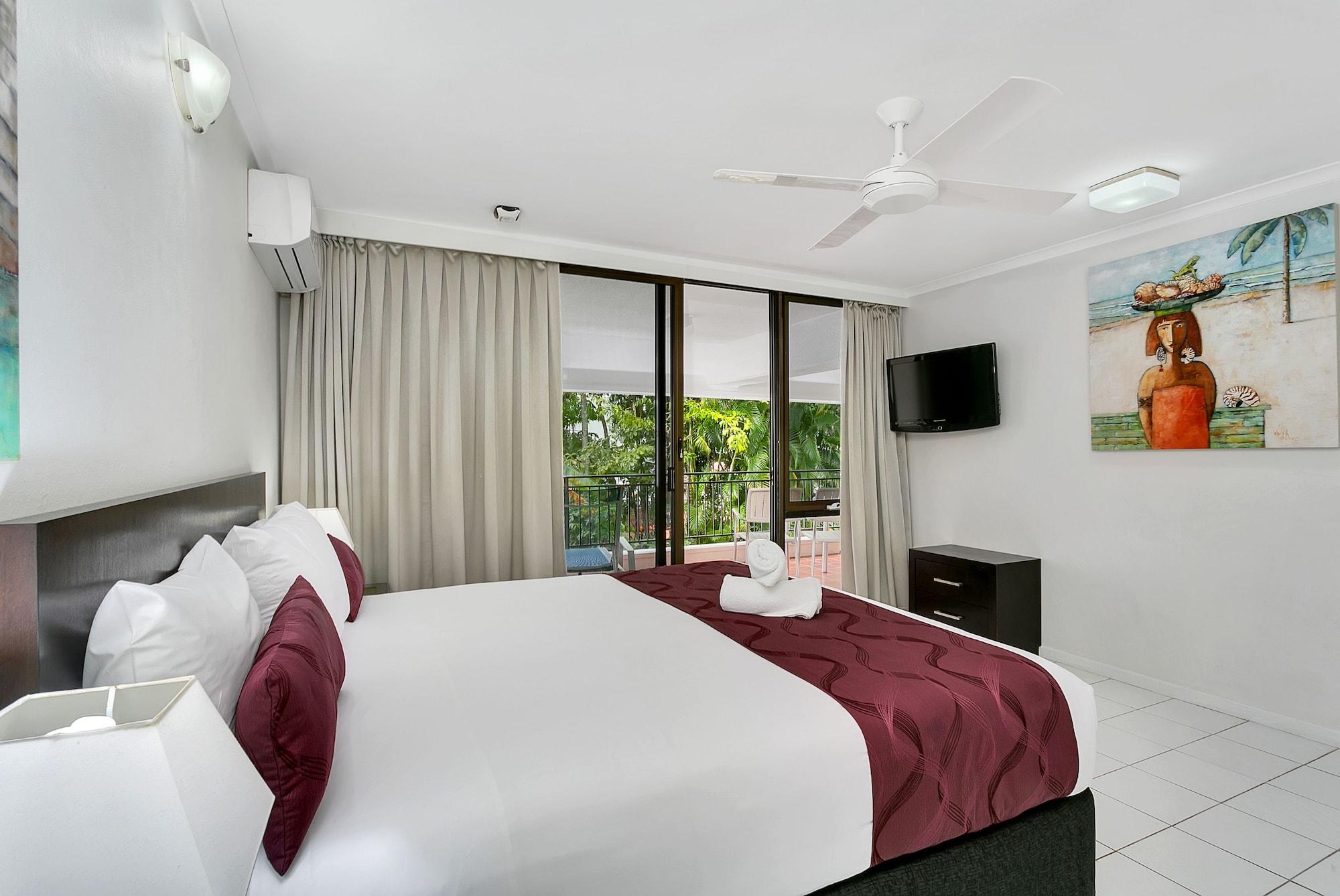 Roydon Beachfront Apartments Trinity Beach Ngoại thất bức ảnh