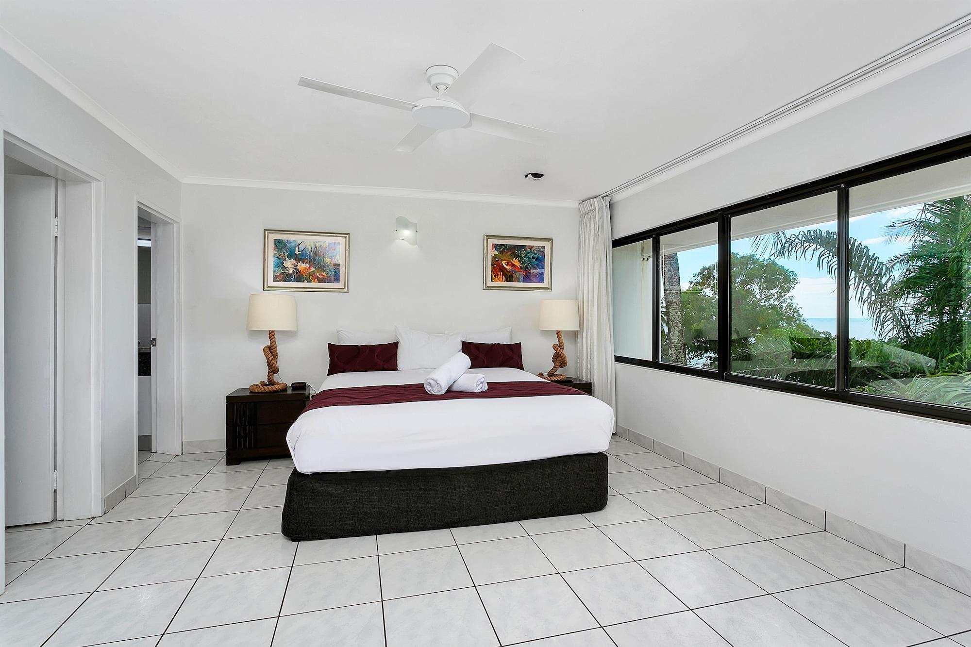 Roydon Beachfront Apartments Trinity Beach Ngoại thất bức ảnh
